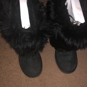 Ugg Short Sheepskin Cuff Boot